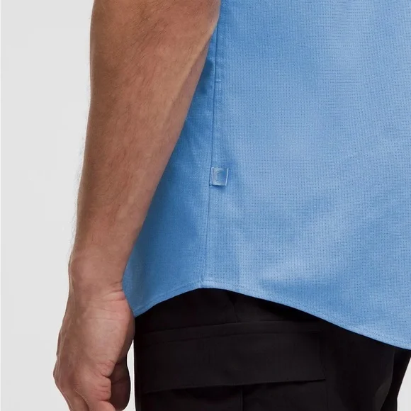 Lululemon Ocean/Teal Airing Easy Short-Sleeve Button Up Shirt Mens Size Small - Picture 7 of 8